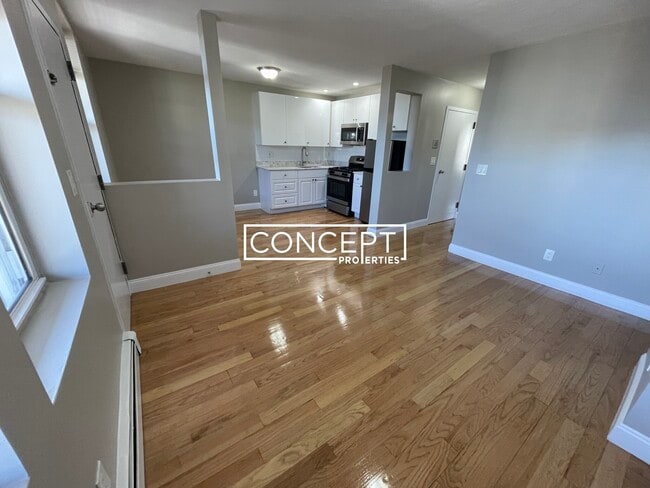 Building Photo - 67 Shawmut St Unit 3TS