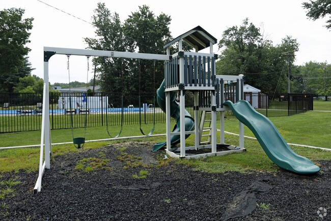 Playground - Brookwood Gardens