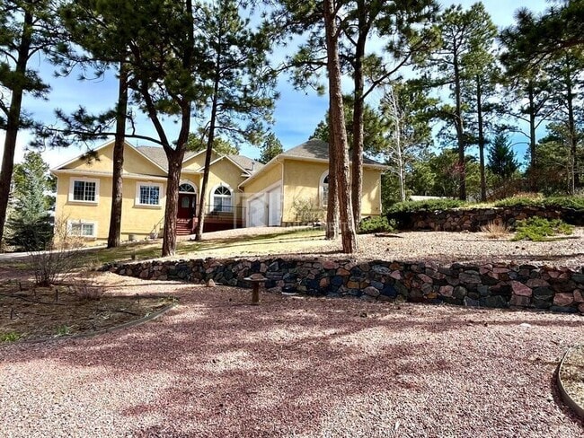 Building Photo - 1550 Capadaro Ct