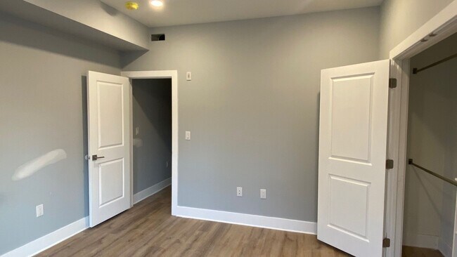 Photo - 4242 W Girard Ave Unidad 2