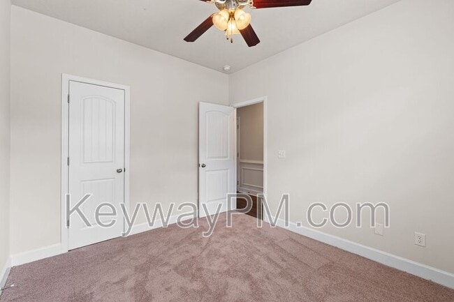 Photo - 801 Trailside Ct