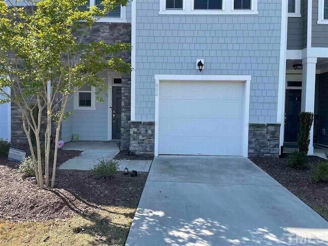 Photo - 806 Bristol Bridge Dr