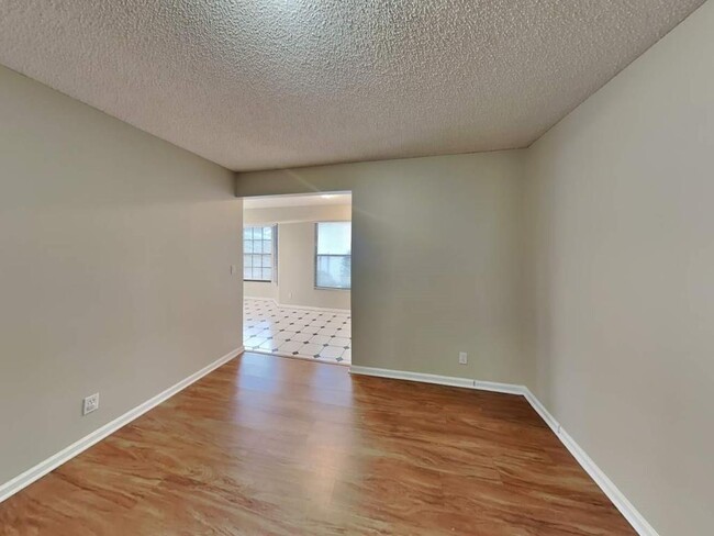 Photo - 5830 NW 40th Ln