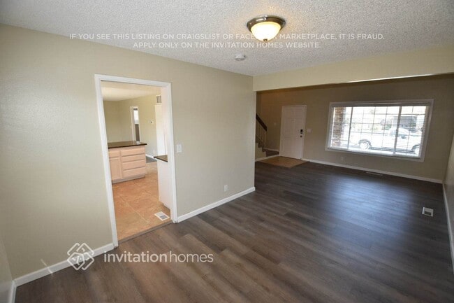Photo - 518 Woodlark Dr