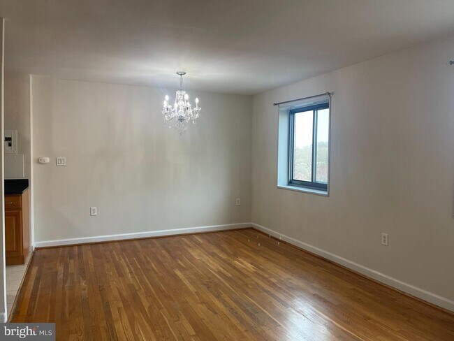 Photo - 1200 S Arlington Ridge Rd Unidad 607