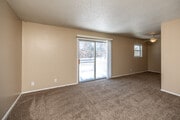 2BR, 1BA - 954 SF
