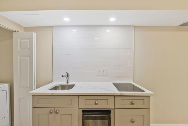 Photo - 5716 Osprey Ct Unidad #Basement