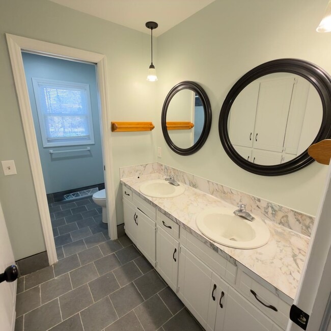 Photo - 3 Bedroom Home In Kentwood Schools!