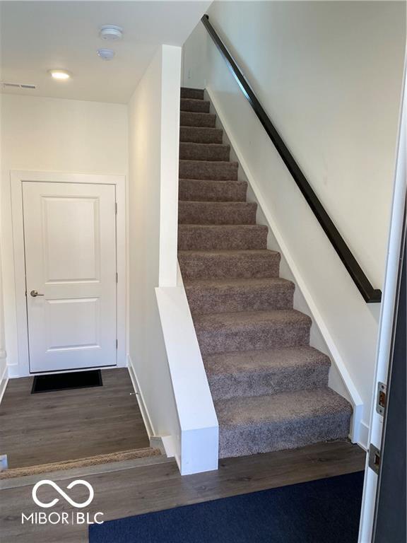 Photo - 2577 Filson St