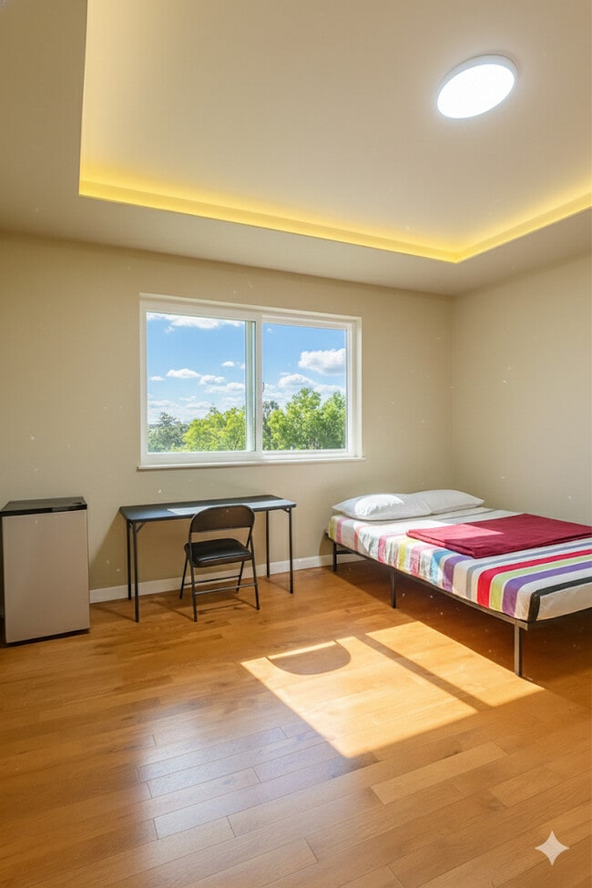 Building Photo - 1220 S 128th St