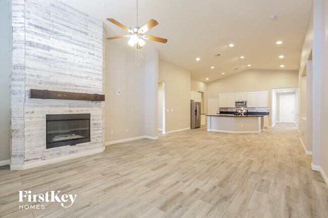 Photo - 3840 N Goldfield St