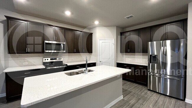 Photo - 1608 Lannon Ln