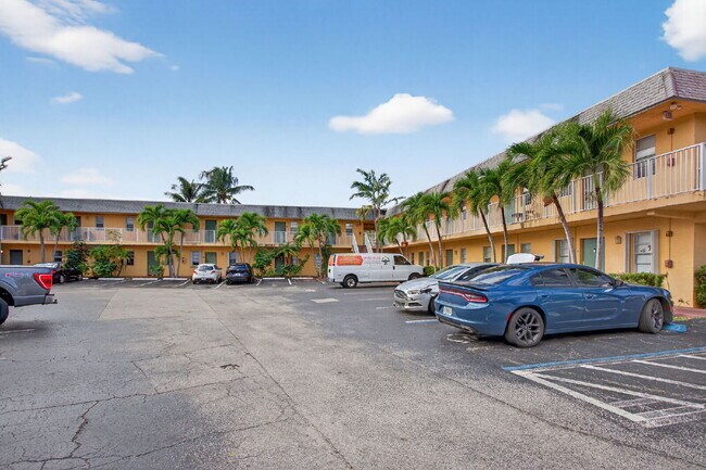 Photo - Bright & Modern 1-Bedroom Apartment in Prime Oakland Park Location Unidad 6