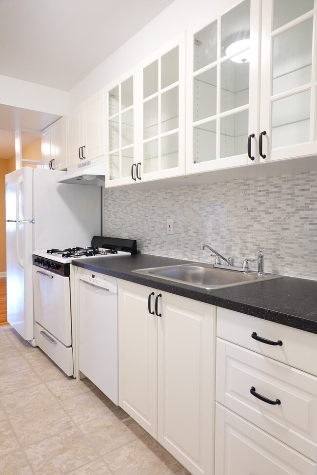 Photo - 8713 Plymouth St Unit 3