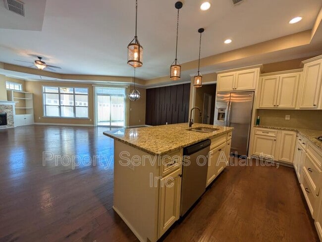 Photo - 261 Fenwick Cir