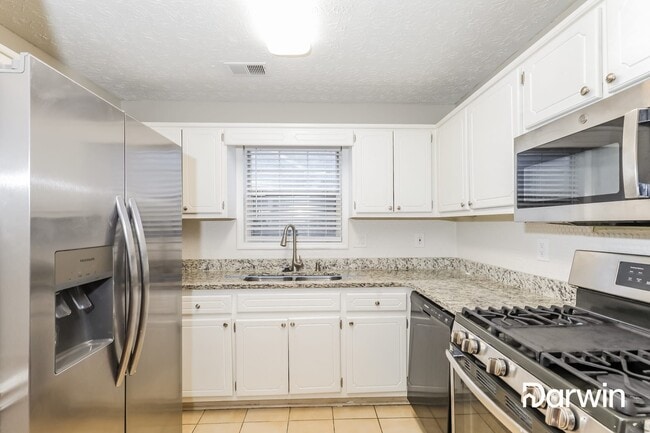 Photo - 120 Gingercake Court, Fayetteville, GA 30214