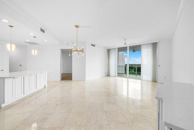 Photo - 550 SE Mizner Blvd Unit B906
