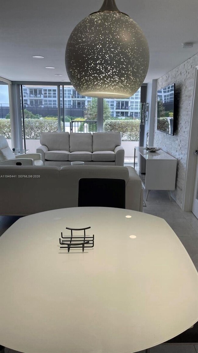 Photo - 531 N Ocean Blvd Unidad 404