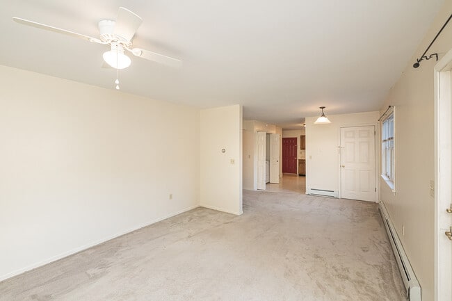 Photo - 60 Riggs Dr Unit E
