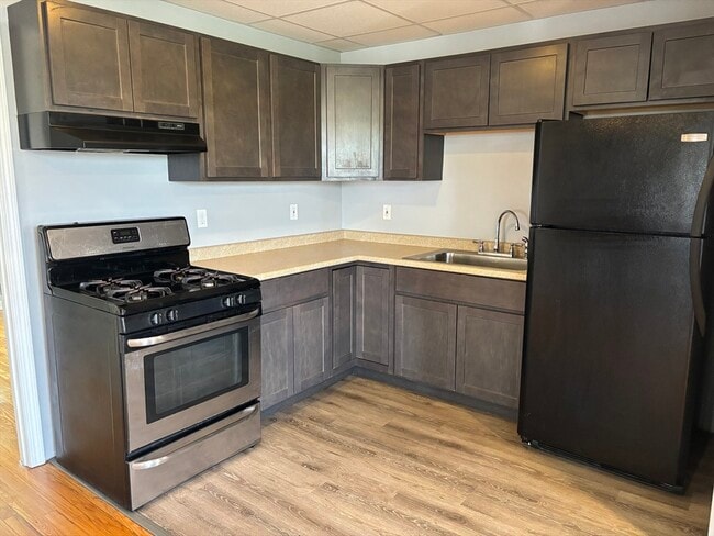 Building Photo - 84 Boutwell St Unit 3F
