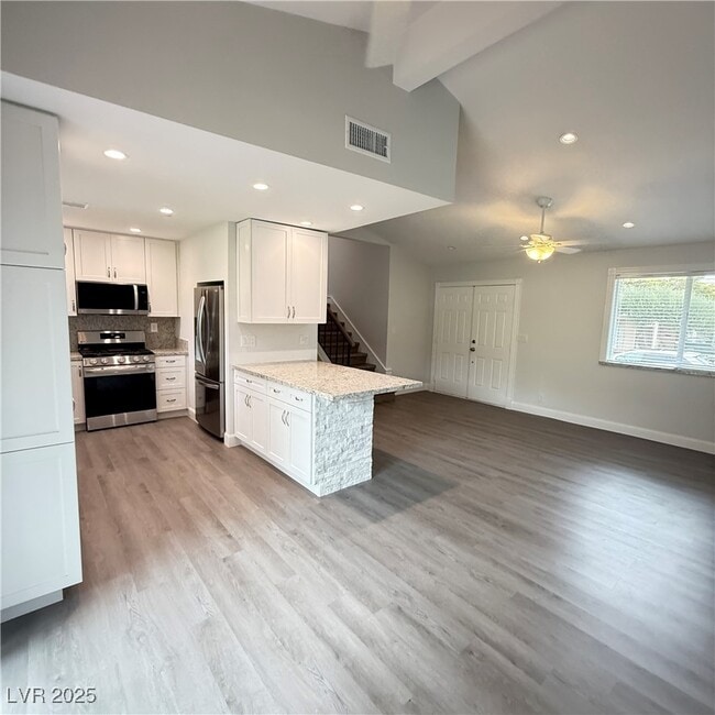 Photo - 508 Woodcrest Ct