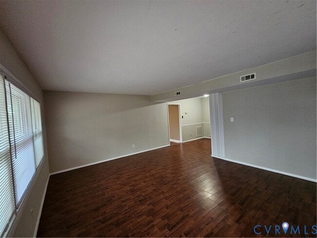 Photo - 1313 Wembly Rd