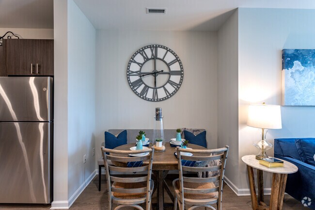 1HAB, 1BA - 828 ft² - Tryon Farms