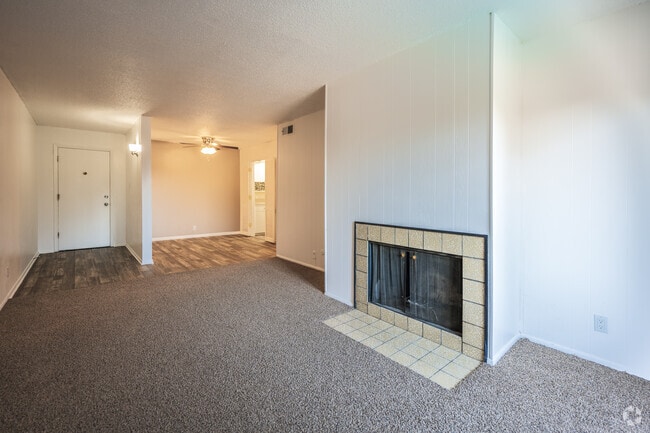 2BR, 1BA - 1,000SF - Living Room/Fireplace