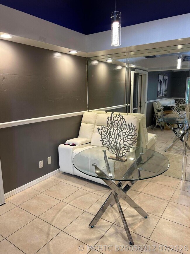 1007 Green Pine Blvd Unit F3
