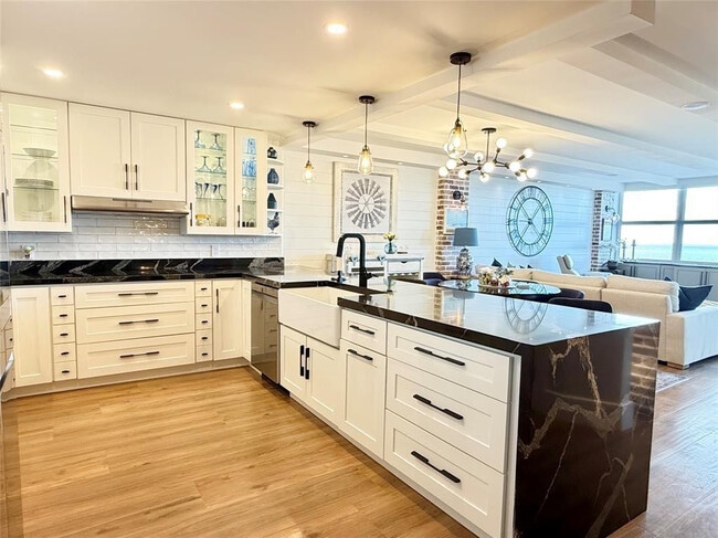 Photo - 800 SE 20th Ave Unit 1110