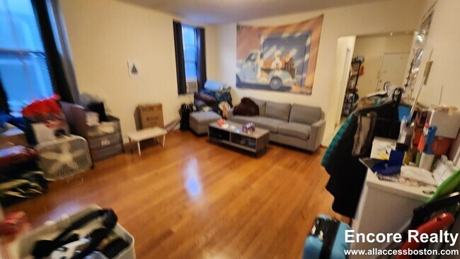 Photo - 16 Aberdeen St