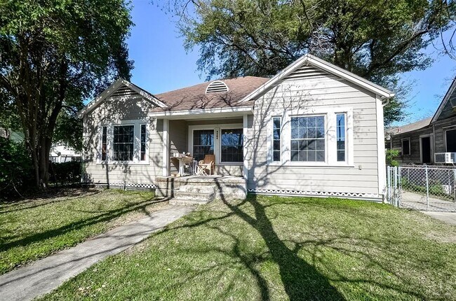 Photo - 4309 Coyle St