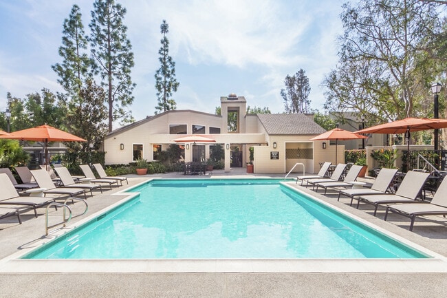 Cross Creek Apartments
