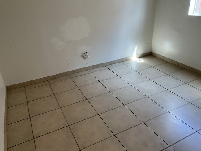 412 Rhode Island St NE Unit D