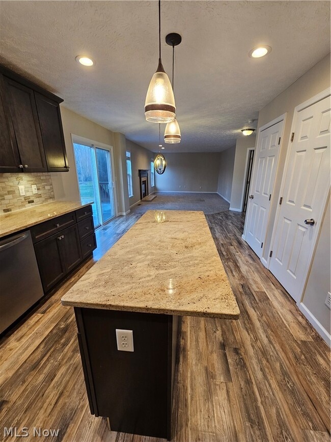 Photo - 687 Brookside Ln