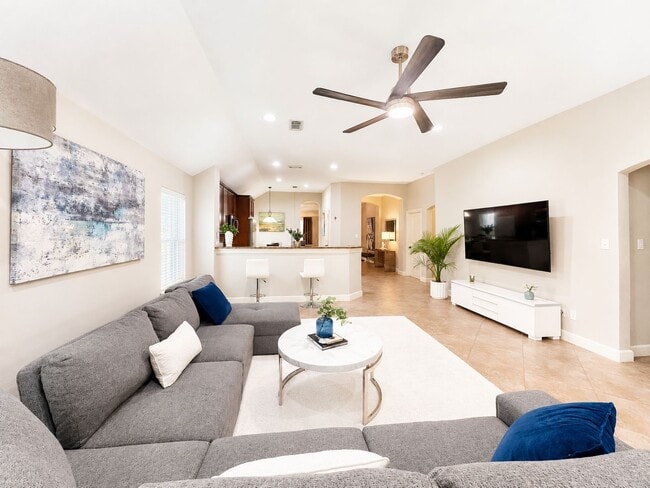 Photo - 18315 W Williams Bend Dr
