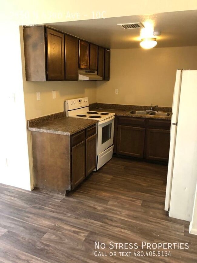 Photo - 2650 N 43rd Ave Unidad 10C Rental