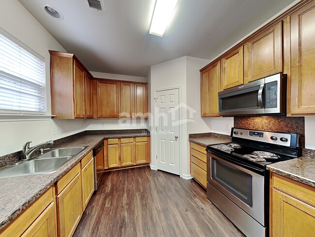 Photo - 5116 Abercromby St