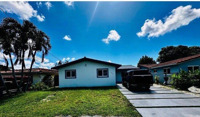 Photo - 1543 SW 74th Ct Casa