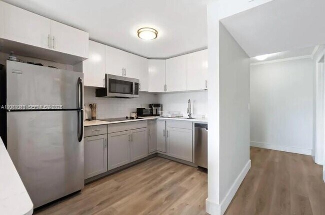 Photo - 3527 NE 168th St Unit 409