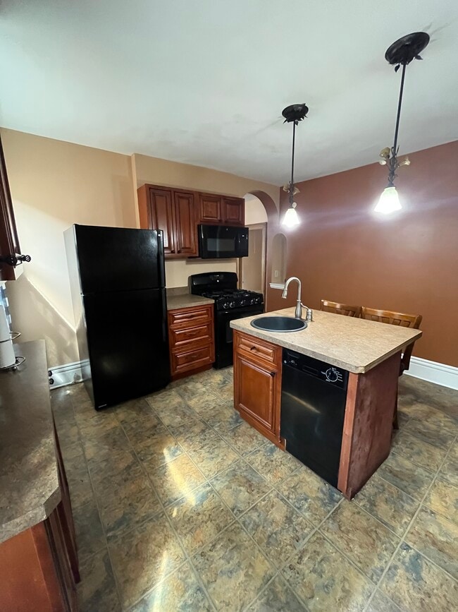 180 Paine St Unit second floor