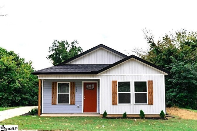 Building Photo - 405 E Hampton Ave