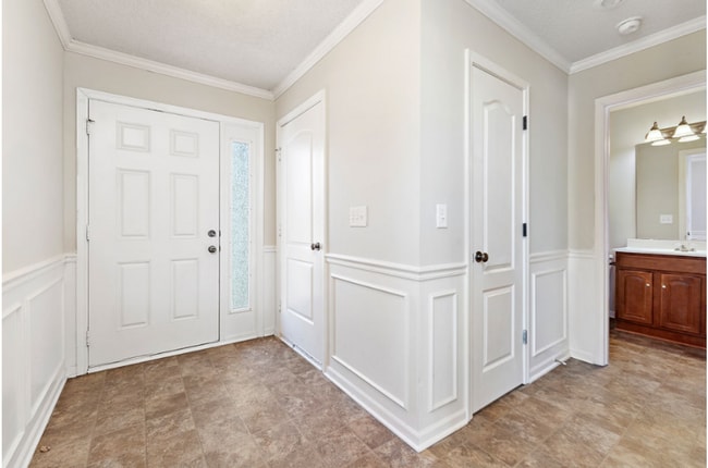 Photo - Spacious Two Bedroom Townhome - Available end of February