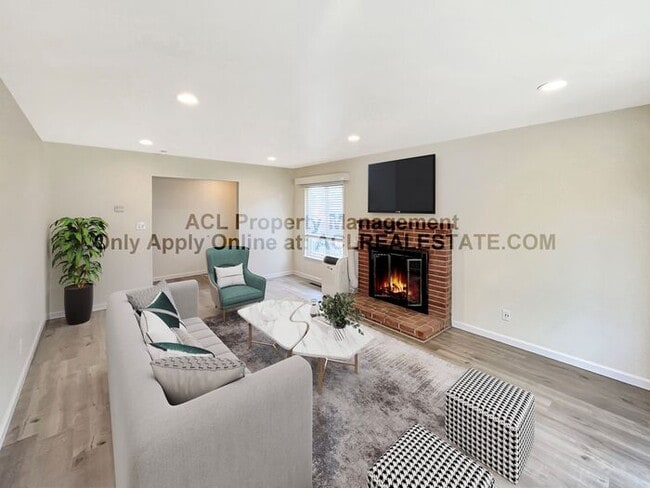 Building Photo - Bright 3-Bed, 2-Bath Hayward Hills Home wi...