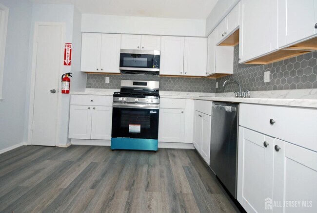 13 Tiger Lilly Ct