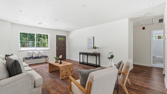Photo - 130 Grove St