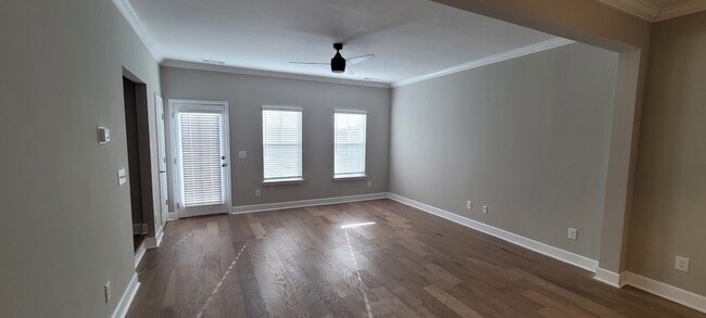 Photo - 1738 Park Terrace Ln
