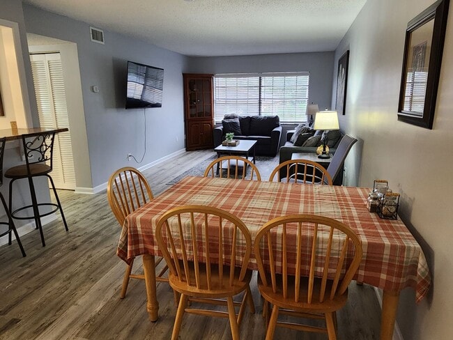 Photo - Spacious 2 Bedroom 2 Bath Condo  October l...