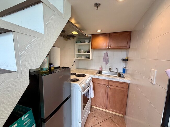 72 Kneeland St Unit 705