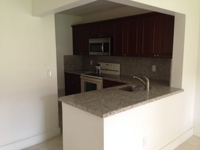 Open Kitchen - 14933 SW 104th St Unit 14933 SW 104 Street